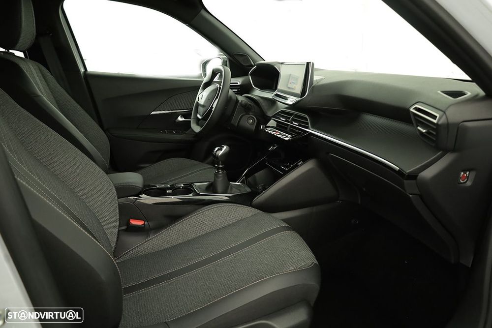 Peugeot 2008 1.2 PureTech Allure - 20