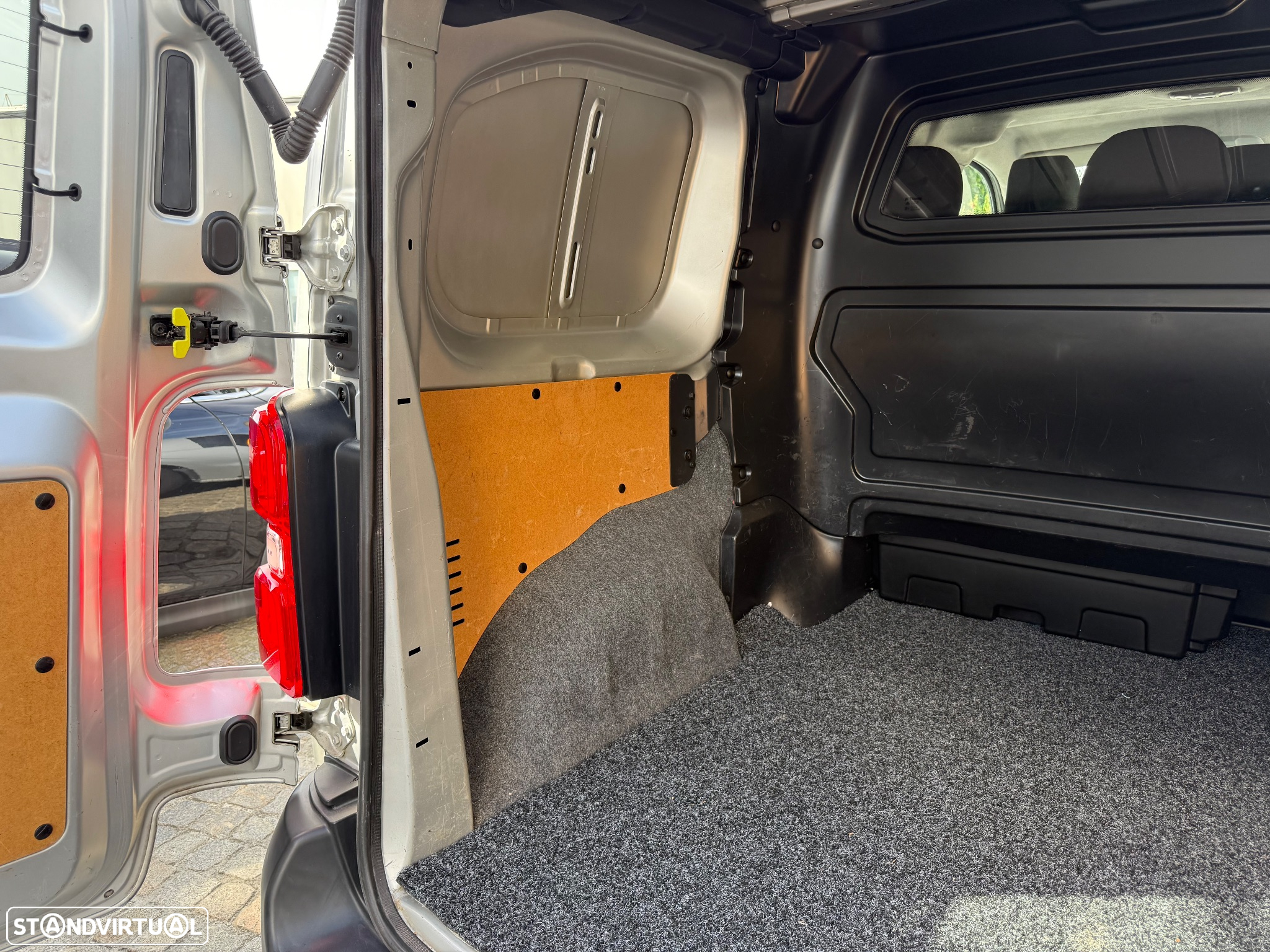 Toyota Proace 1.6 D-4D L1 6L - 18