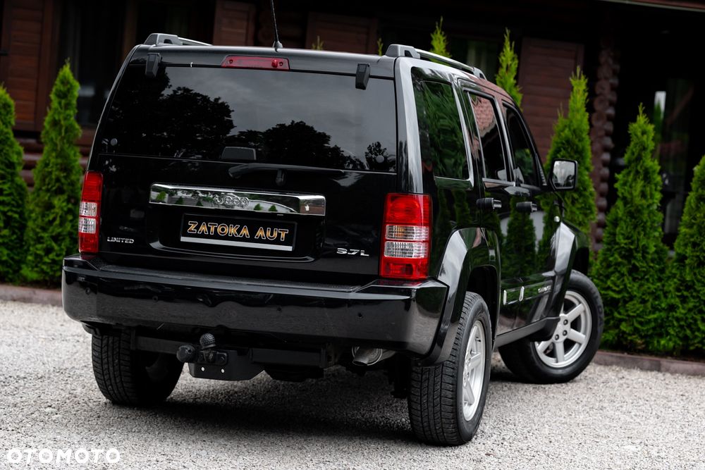 Jeep Cherokee - 12