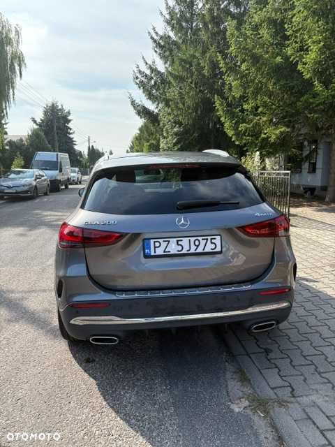 Mercedes-Benz GLA - 3