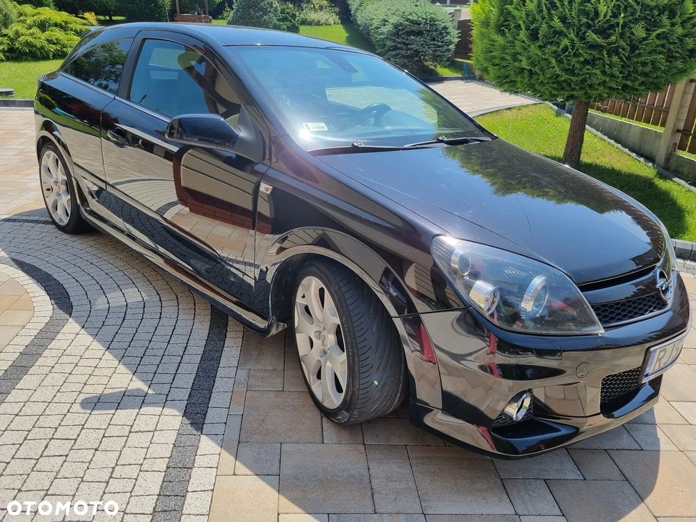 Opel Astra 2.0 T OPC - 28