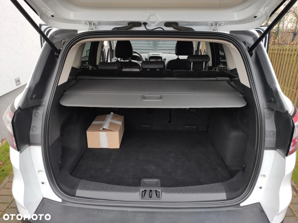 Ford Kuga 2.0 TDCi 2x4 Titanium - 17