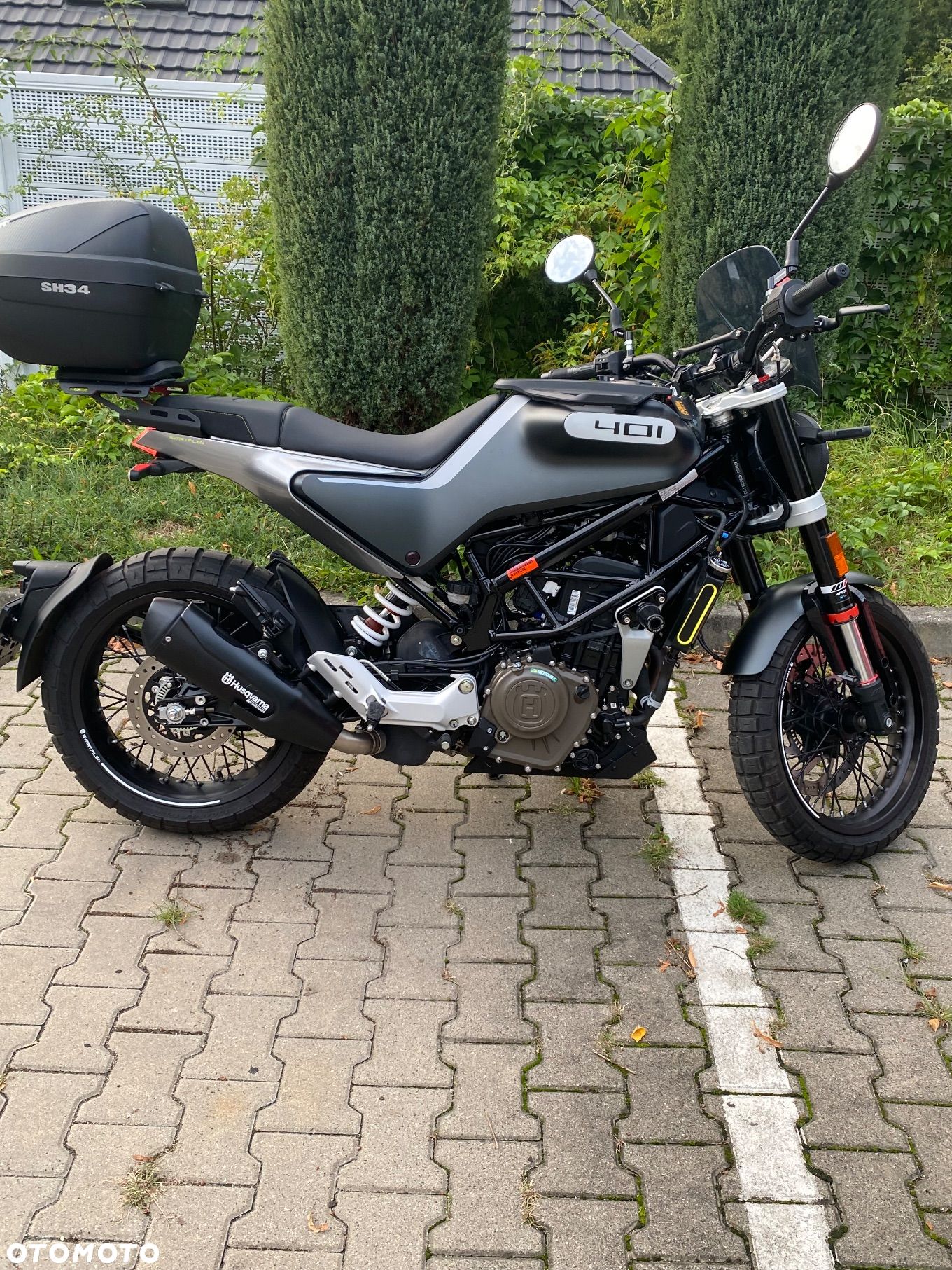 Husqvarna Svartpilen - 1