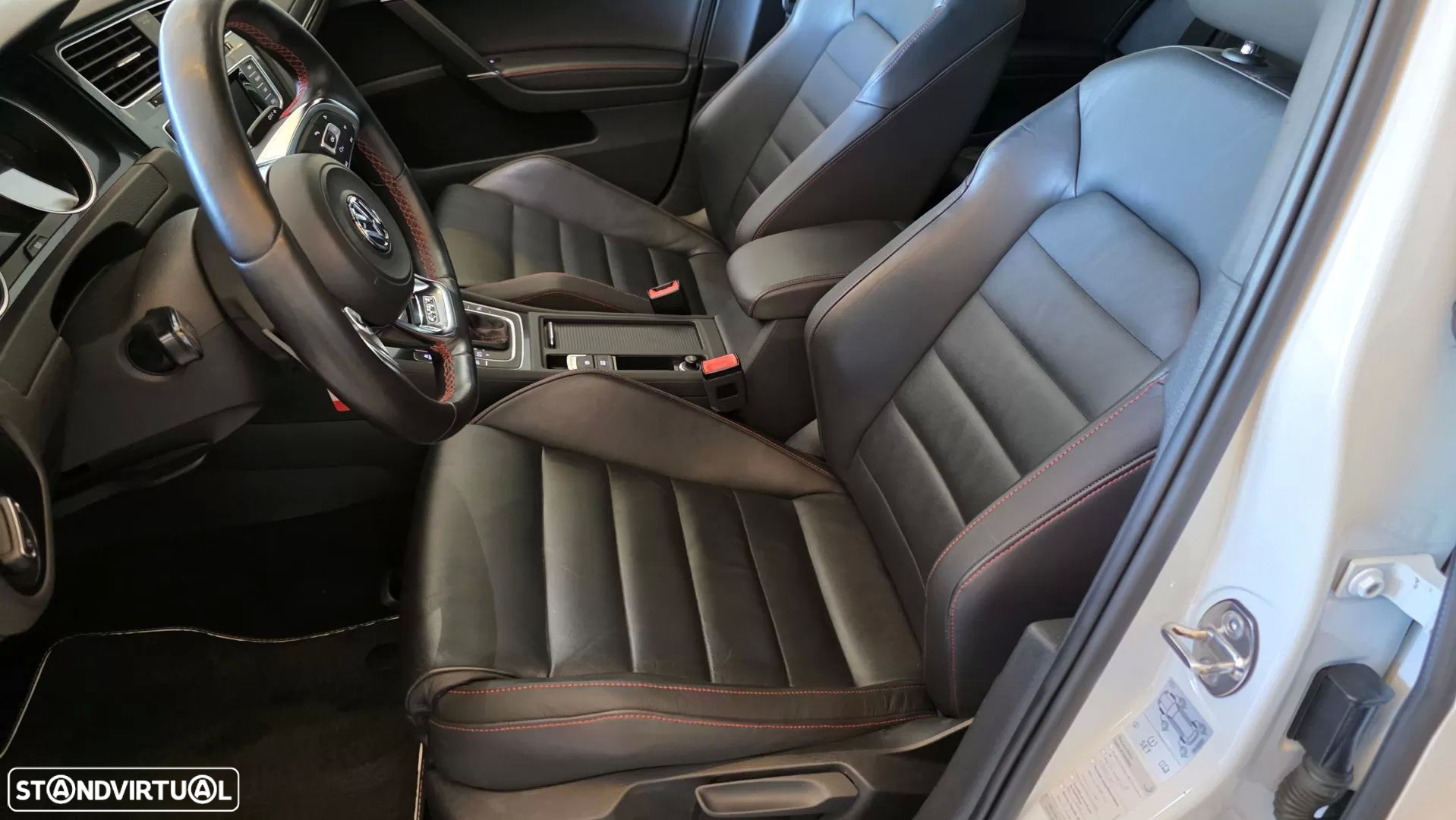 VW Golf 2.0 TSi GTi DSG Performance - 41