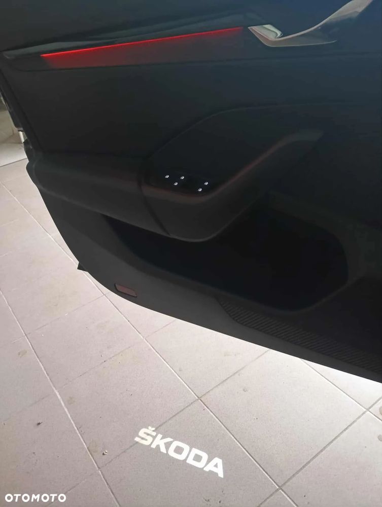 Skoda Octavia 2.0 TDI Ambition DSG - 27