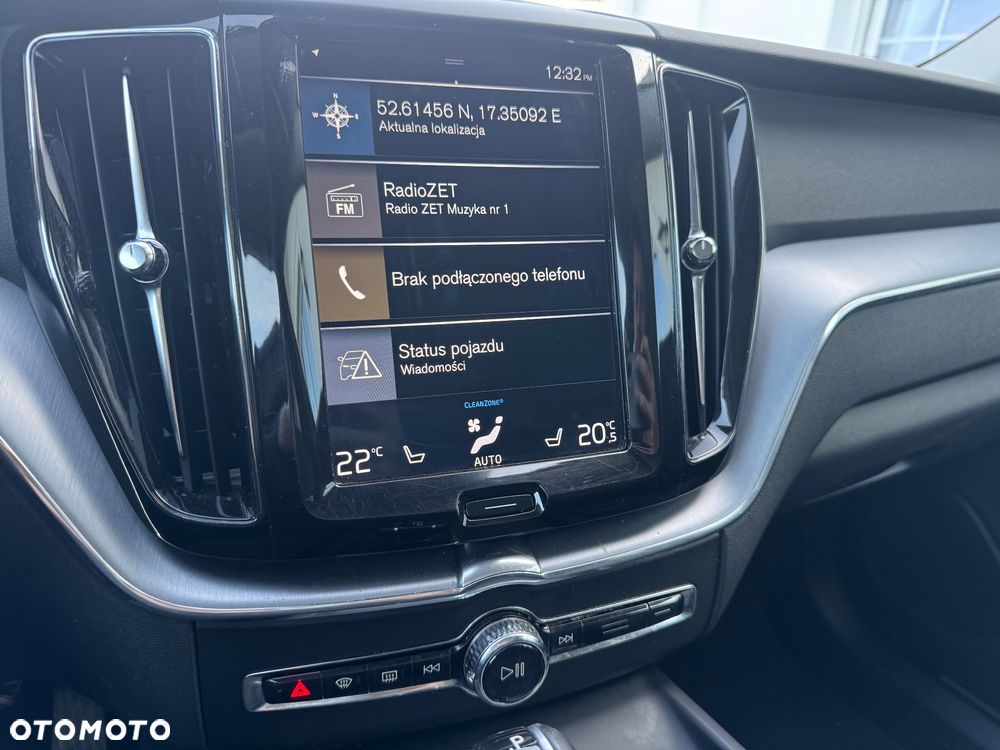 Volvo XC 60 T6 AWD Geartronic Momentum - 16
