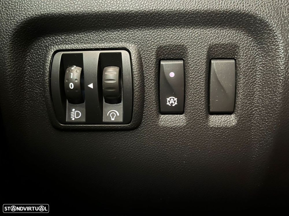 Renault Captur 1.5 dCi Exclusive - 18