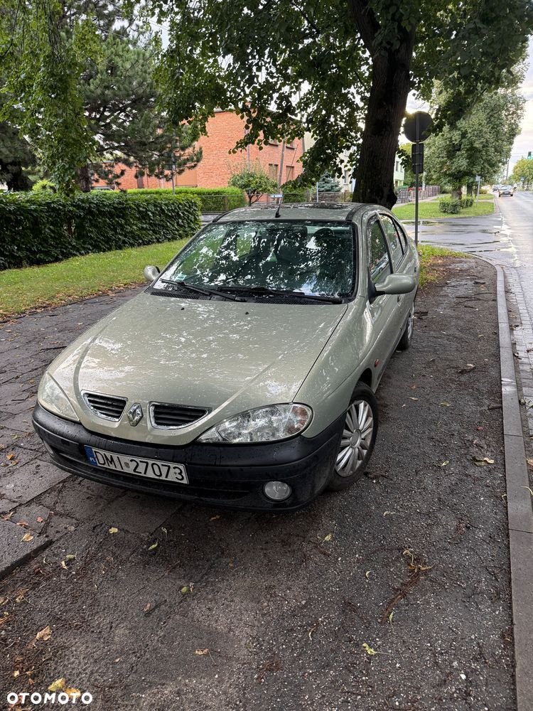 Renault Megane 1.6 - 4