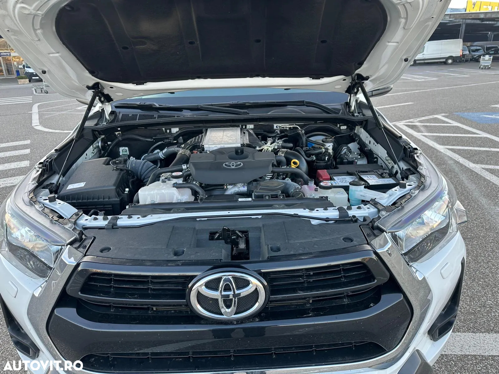 Toyota Hilux - 3