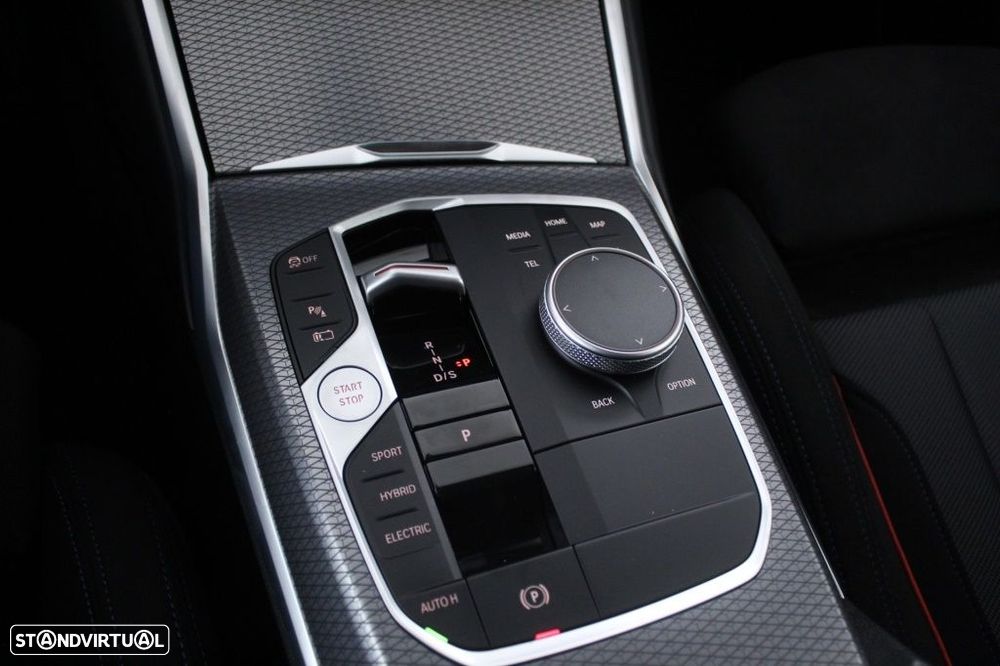 BMW 330 e Pack Desportivo M Auto - 30