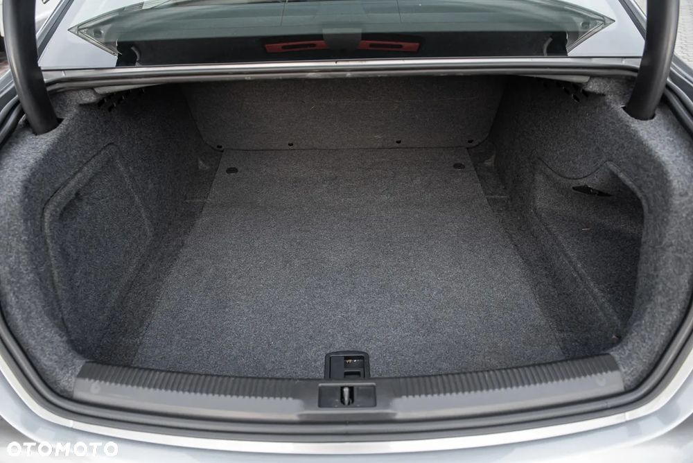 Audi A4 Limousine - 23