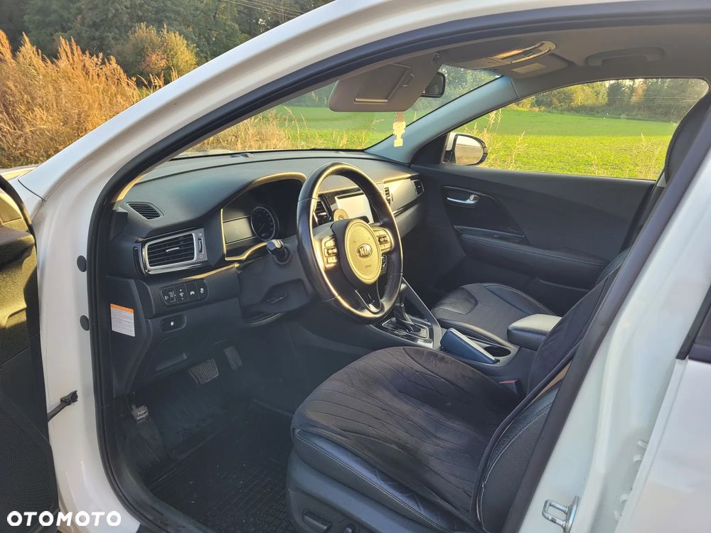 Kia Niro 1.6 GDI Hybrid L - 12