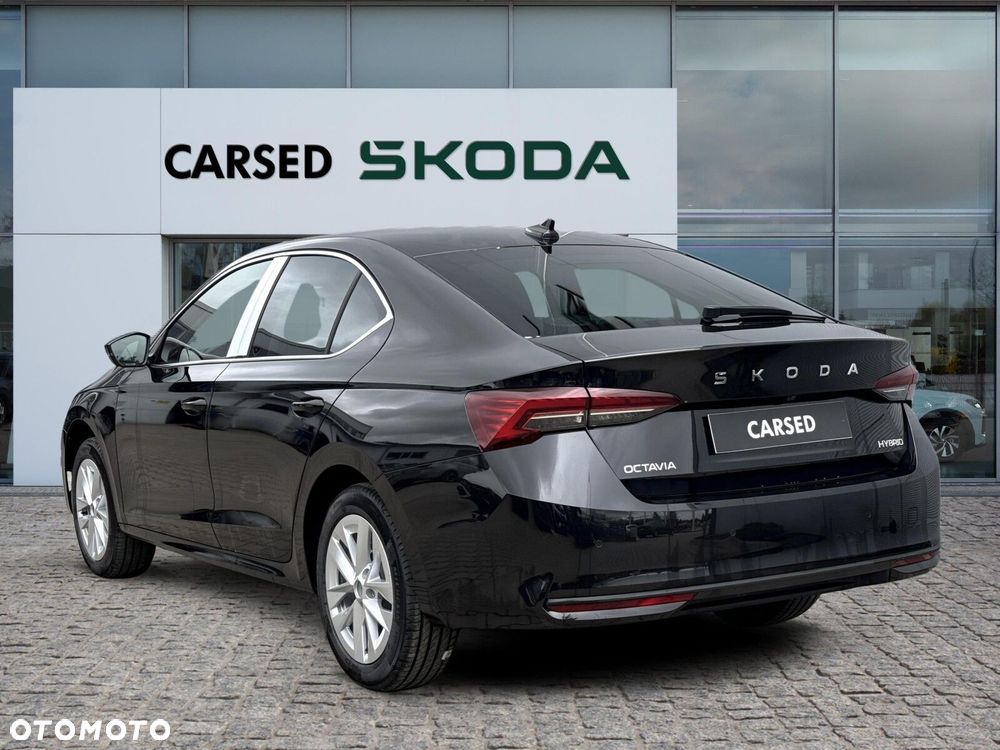 Skoda Octavia - 4