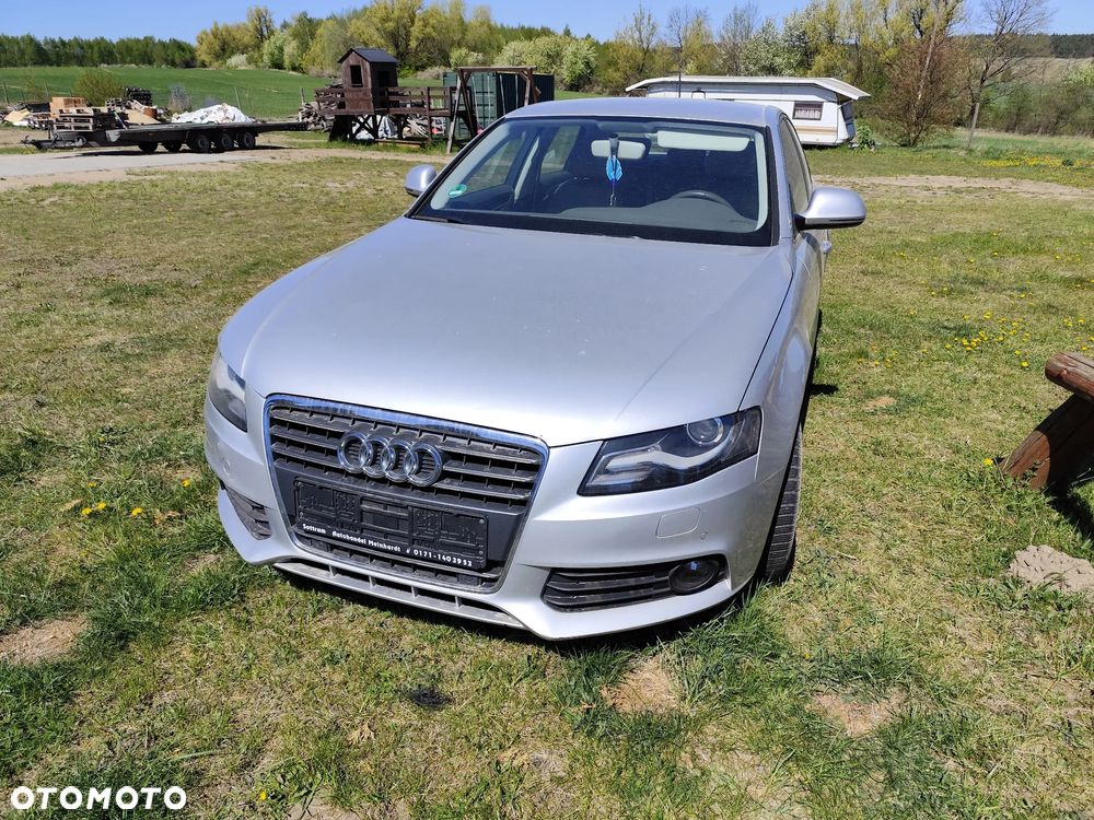 Audi A4 Limousine - 3