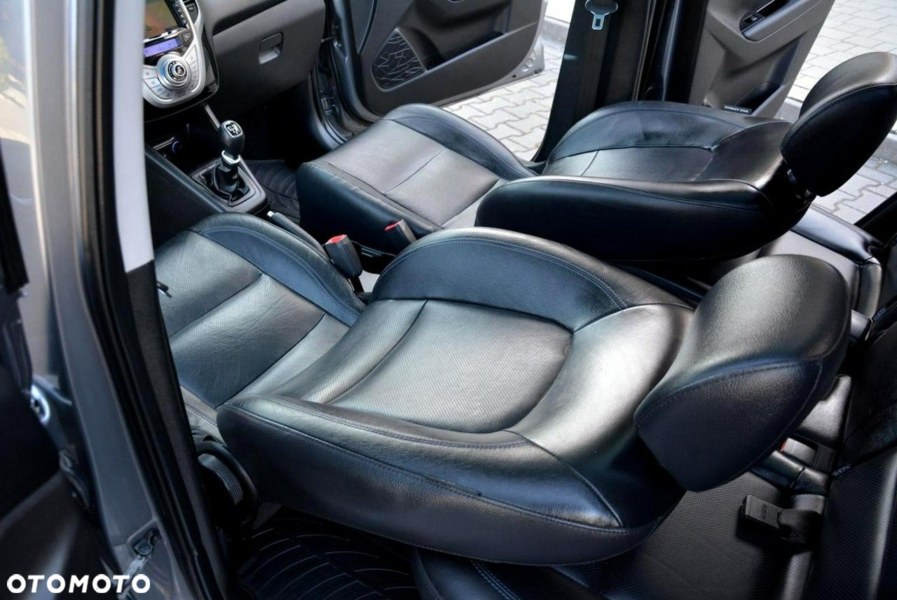 Hyundai ix20 1.6 Premium blue - 24