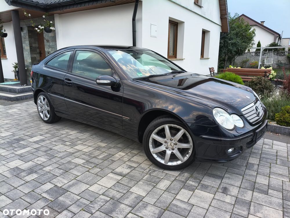 Mercedes-Benz Klasa C 180 Kompressor Sport Edition - 37