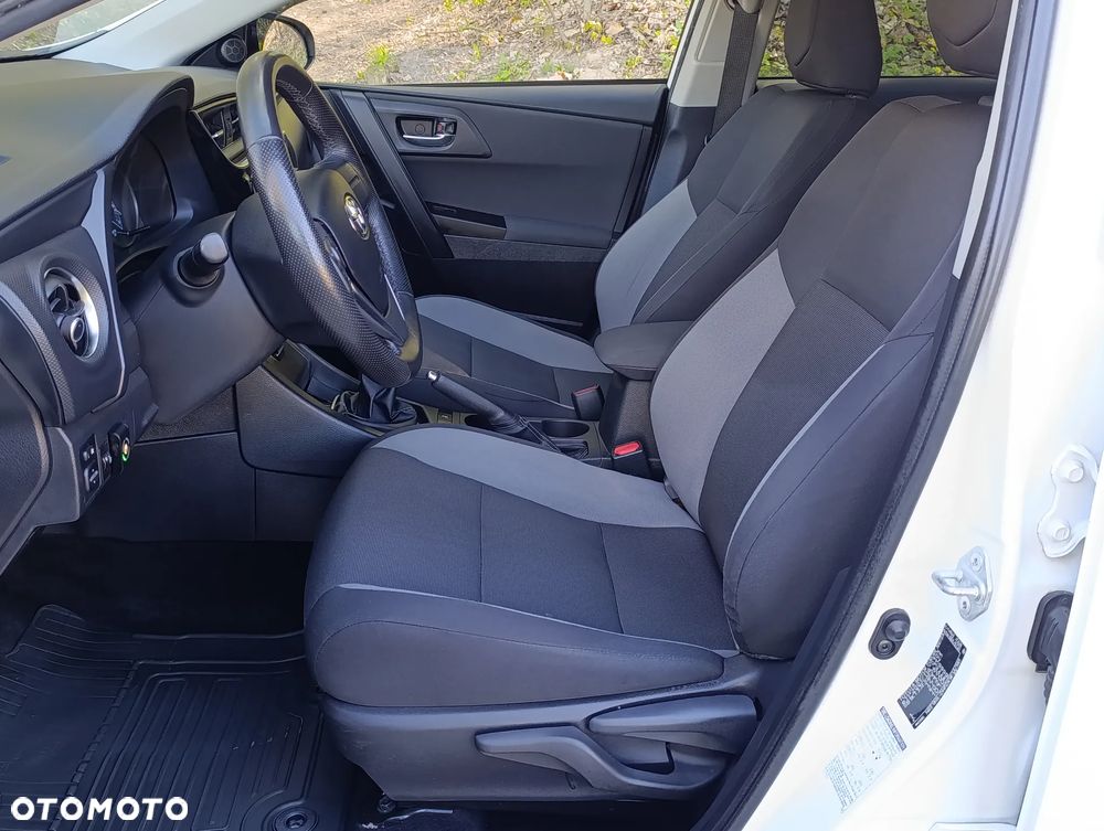 Toyota Auris 1.33 VVT-i Comfort - 18