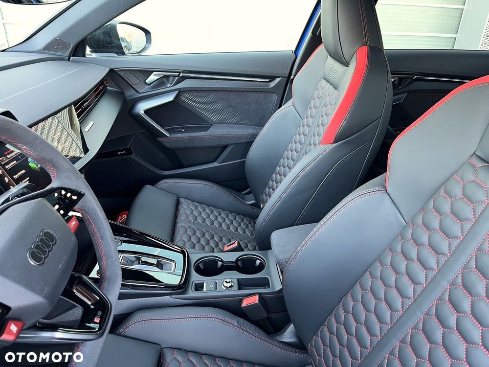 Audi RS3 Limousine - 21