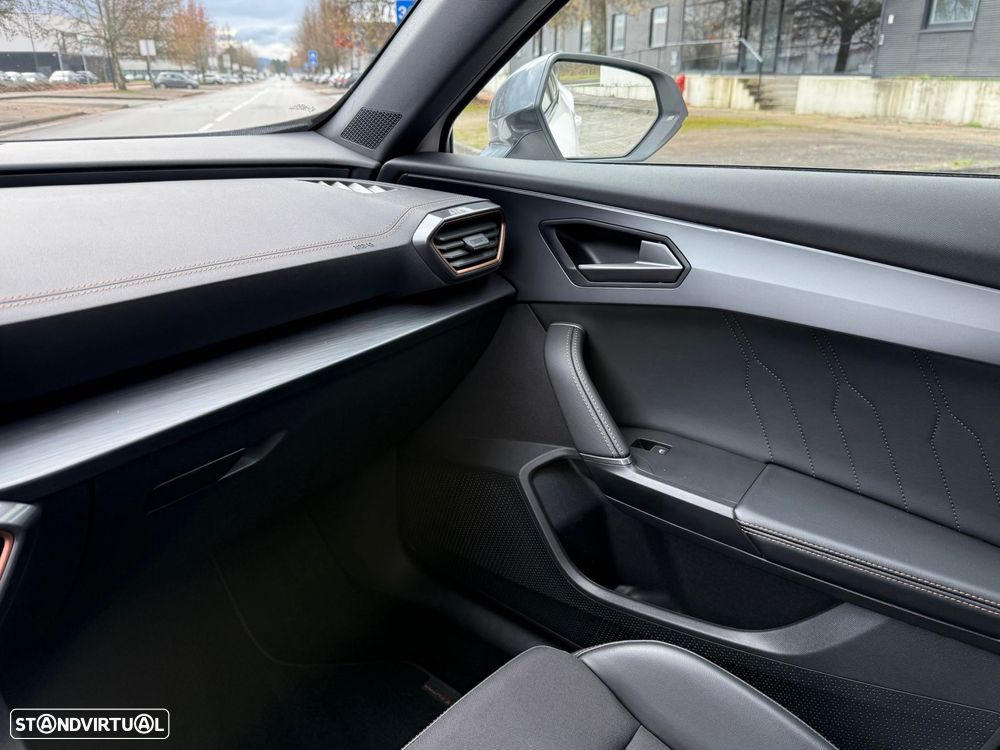 Cupra Formentor 1.4 e-Hybrid DSG - 22