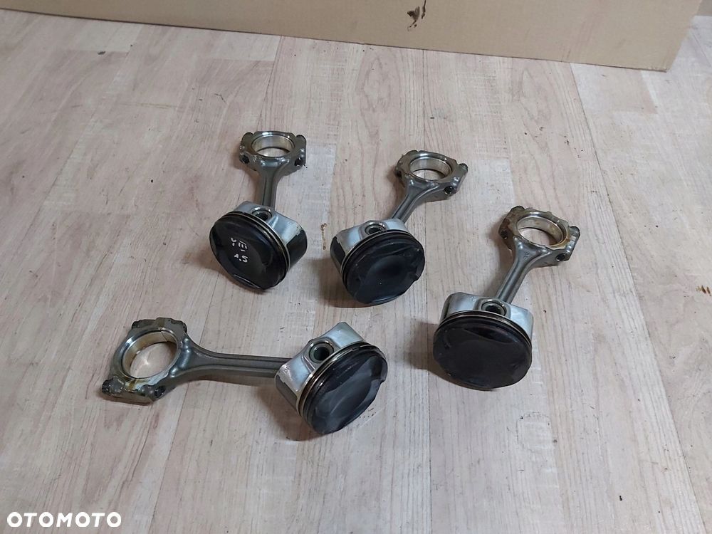 Toyota Yaris III Lift 1,5 vvti 2NR tłok korbowód - 1