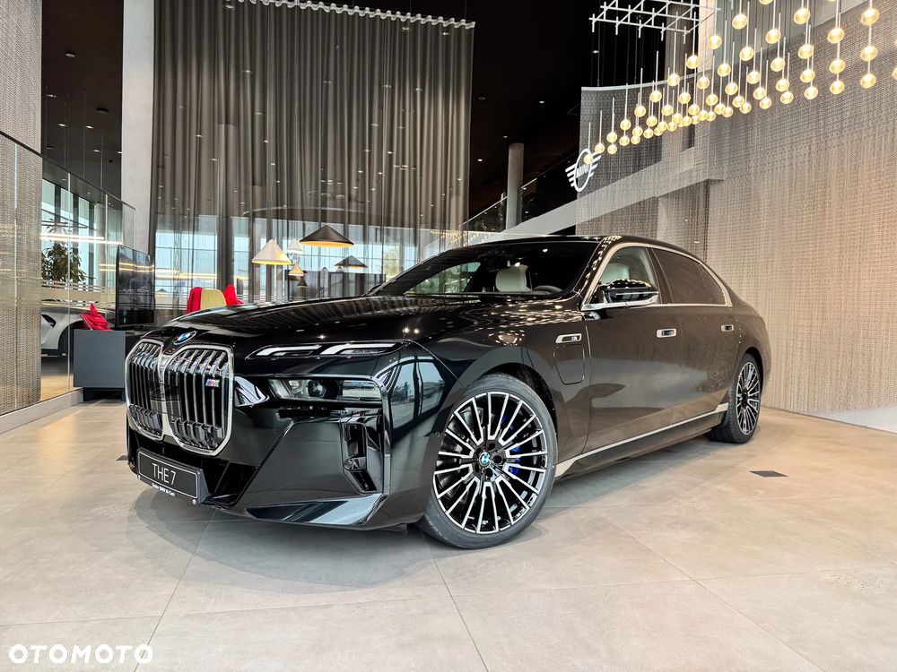 BMW Seria 7 M760e PHEV xDrive sport - 1