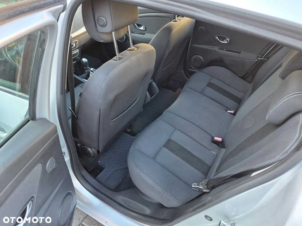 Renault Megane 1.6 16V 110 Dynamique - 7