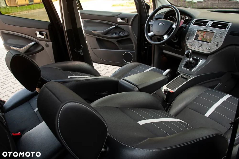 Ford Kuga 2.0 TDCi 4x4 Champions Edition - 19