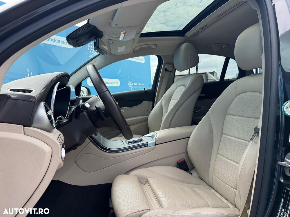 Mercedes-Benz GLC Coupe 300 e 4MATIC - 8