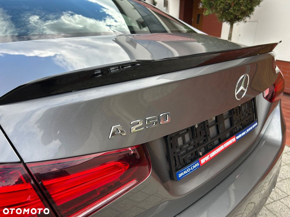 Mercedes-Benz Klasa A 250 7G-DCT AMG Line - 6