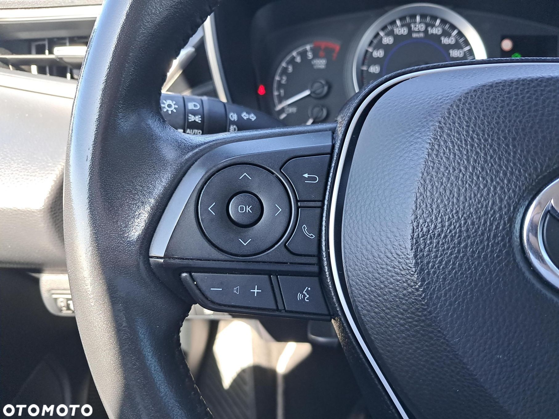 Toyota Corolla - 21