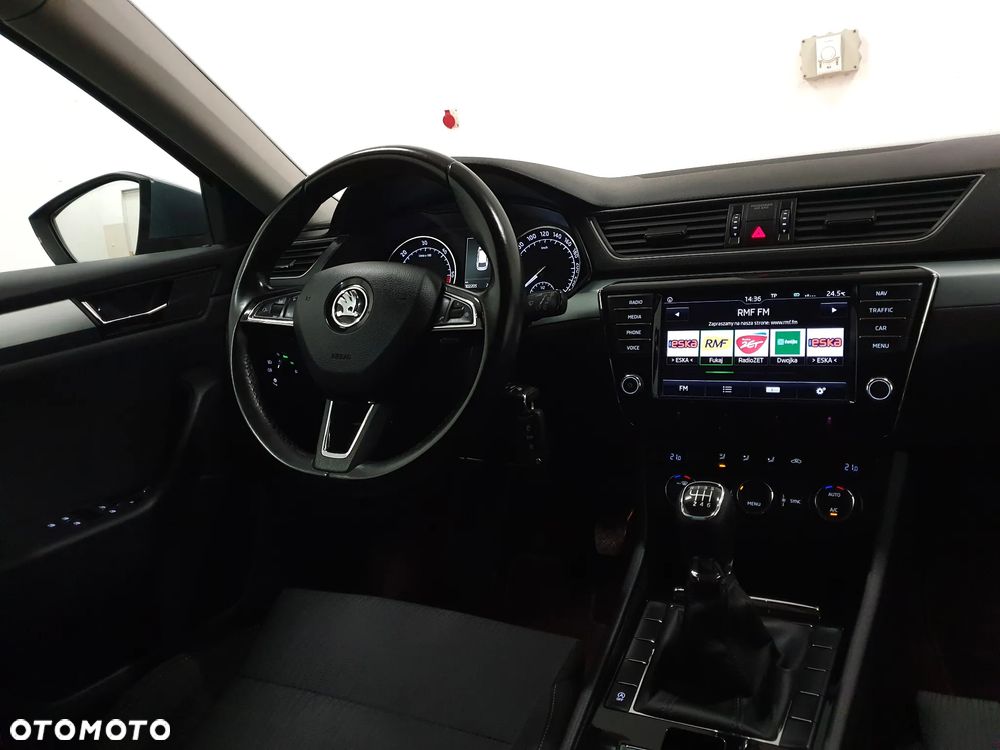 Skoda Superb 2.0 TDI Style - 11