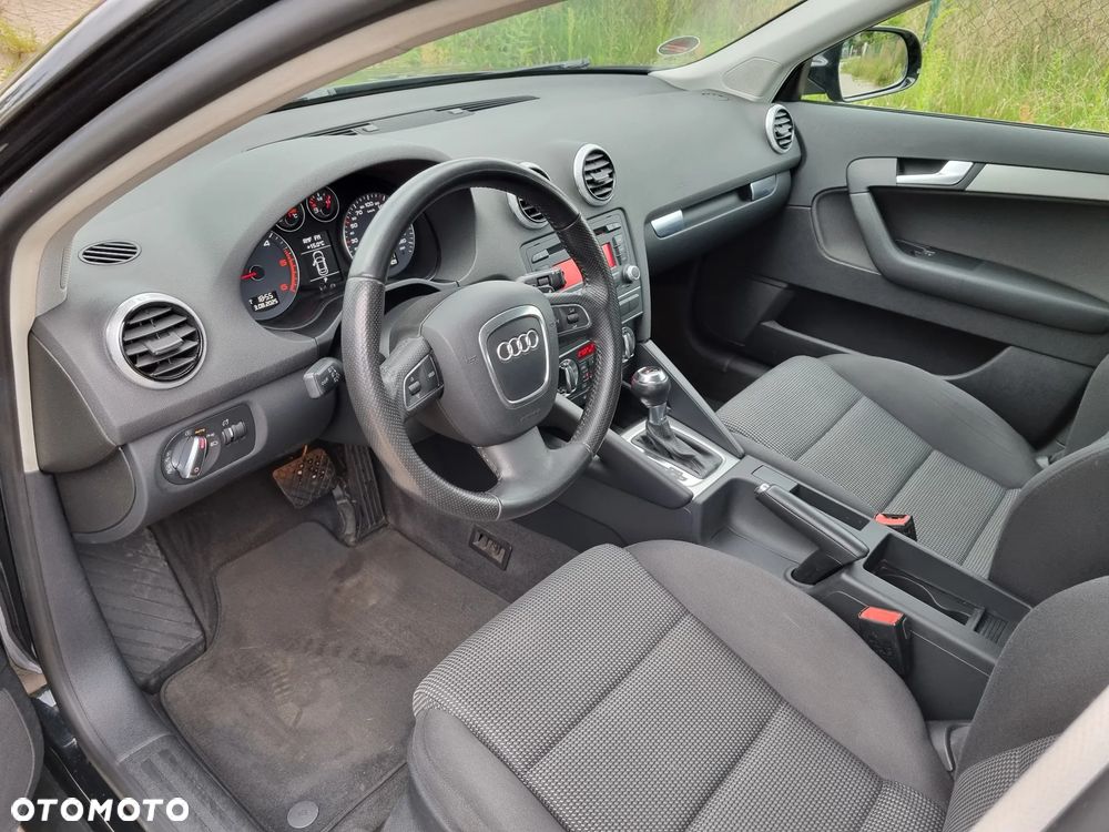 Audi A3 Sportback 2.0 TDI DPF Ambition S tronic - 17