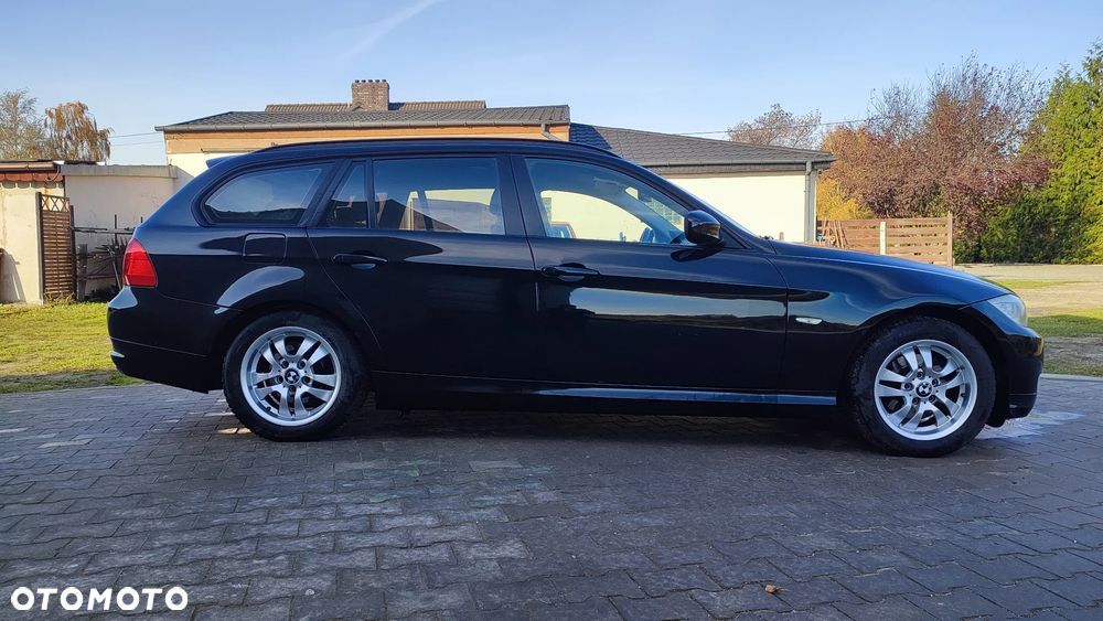 BMW Seria 3 320d - 14