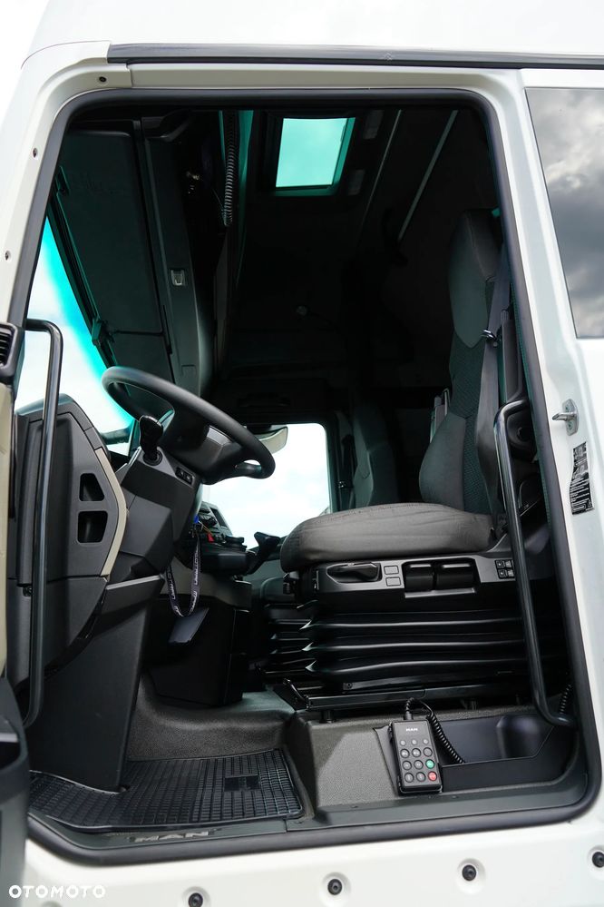 MAN / TGX / 18.470 / E 6 / GX / ACC / MEGA / LOW DECK / RETARDER - 7