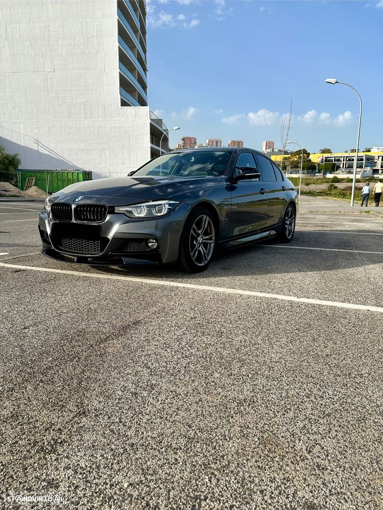 BMW 330 e iPerformance Pack M Shadow - 3