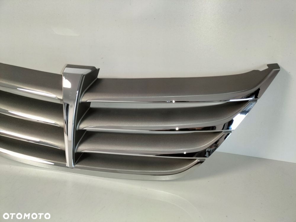 atrapa kratka grill hyundai genesis 08-13 sedan - 3