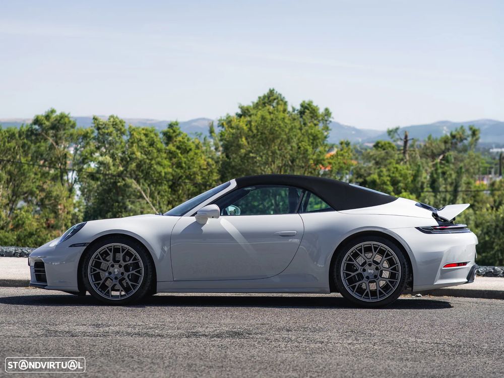 Porsche 911 (992) Carrera - 5
