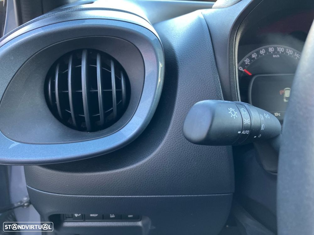 Toyota Aygo X 1.0 Undercover - 31