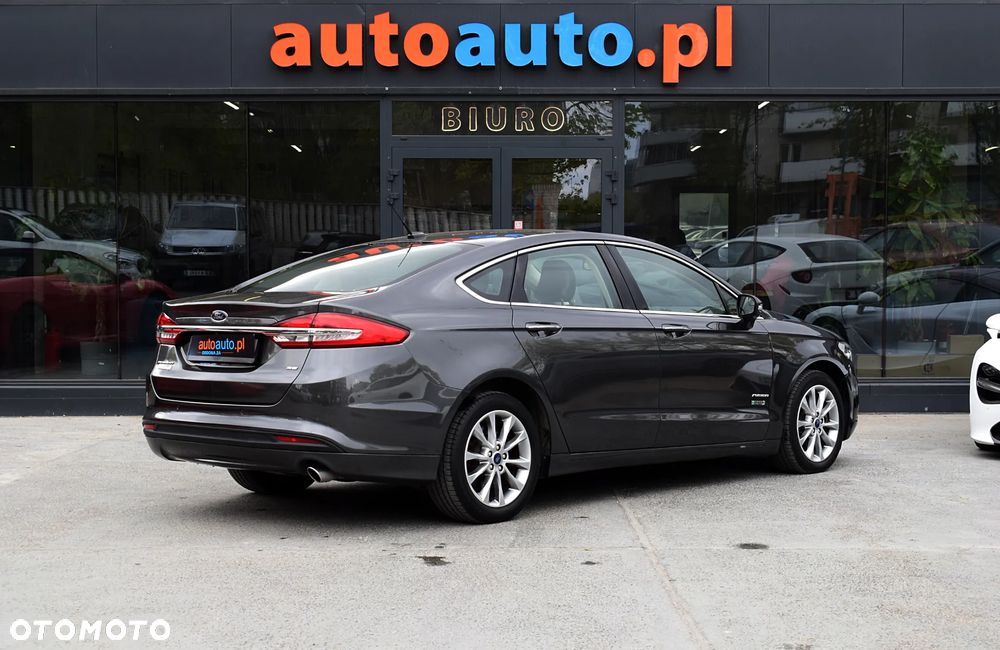 Ford Fusion 2.0 EcoBoost Titanium - 26