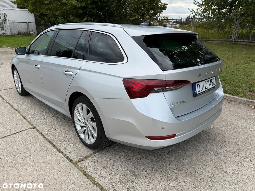 Skoda Octavia 2021 photo 3