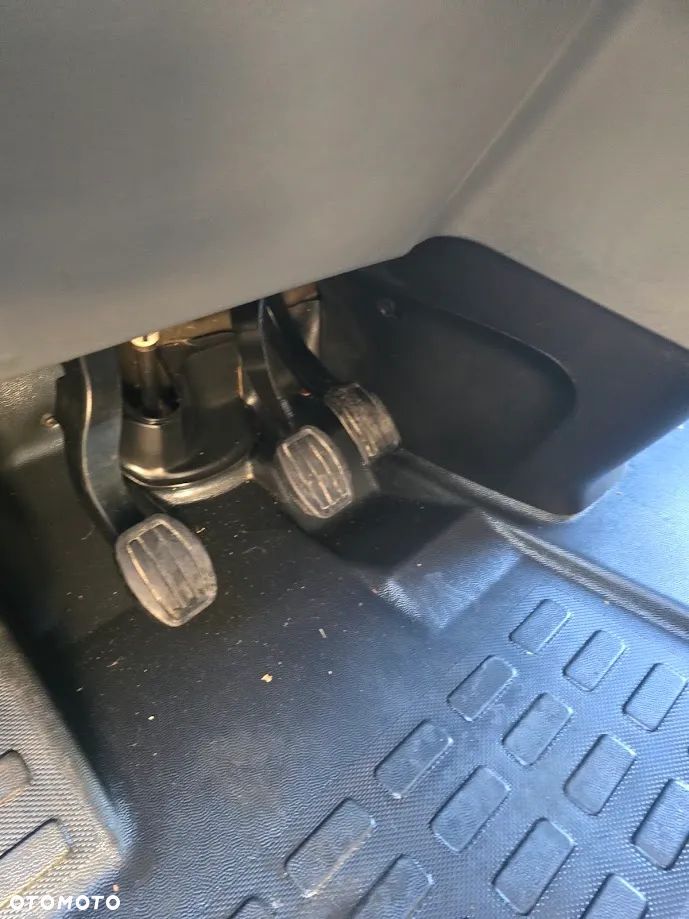 Peugeot Traveller - 29