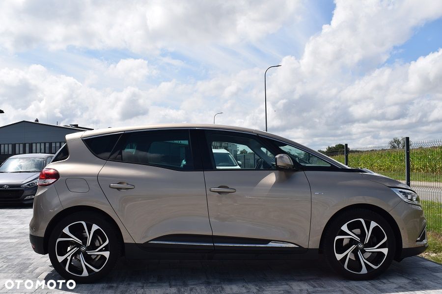 Renault Scenic TCe 140 GPF EDC BOSE EDITION - 29