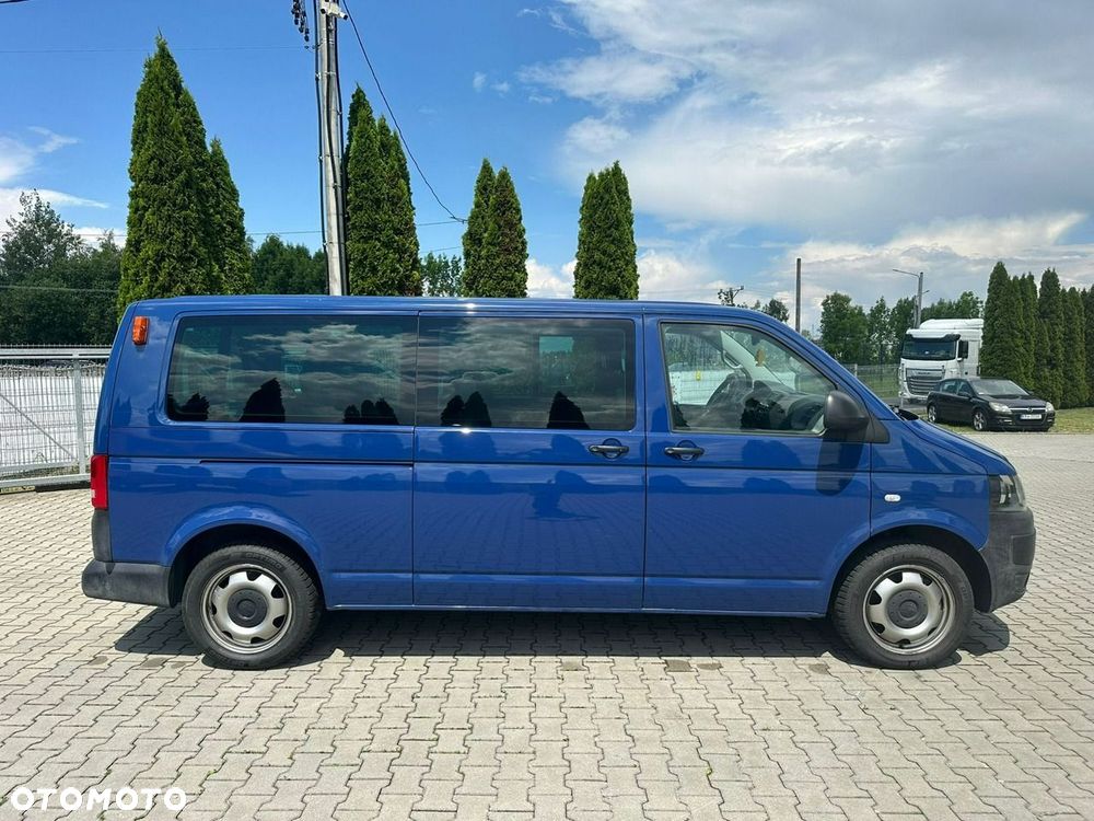 Volkswagen Caravelle - 7