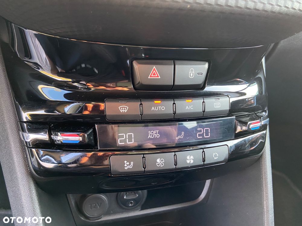 Peugeot 2008 PureTech 110 Stop&Start Allure - 24