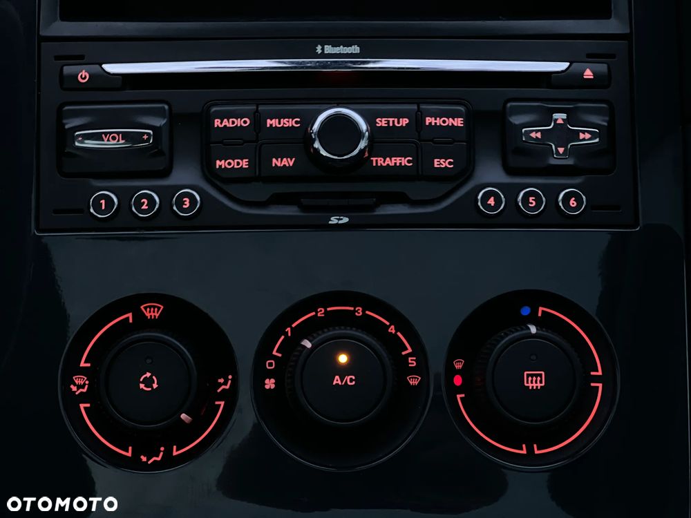 Peugeot 3008 - 18
