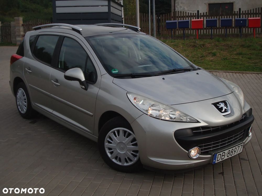 Peugeot 207 95 VTi Filou - 1