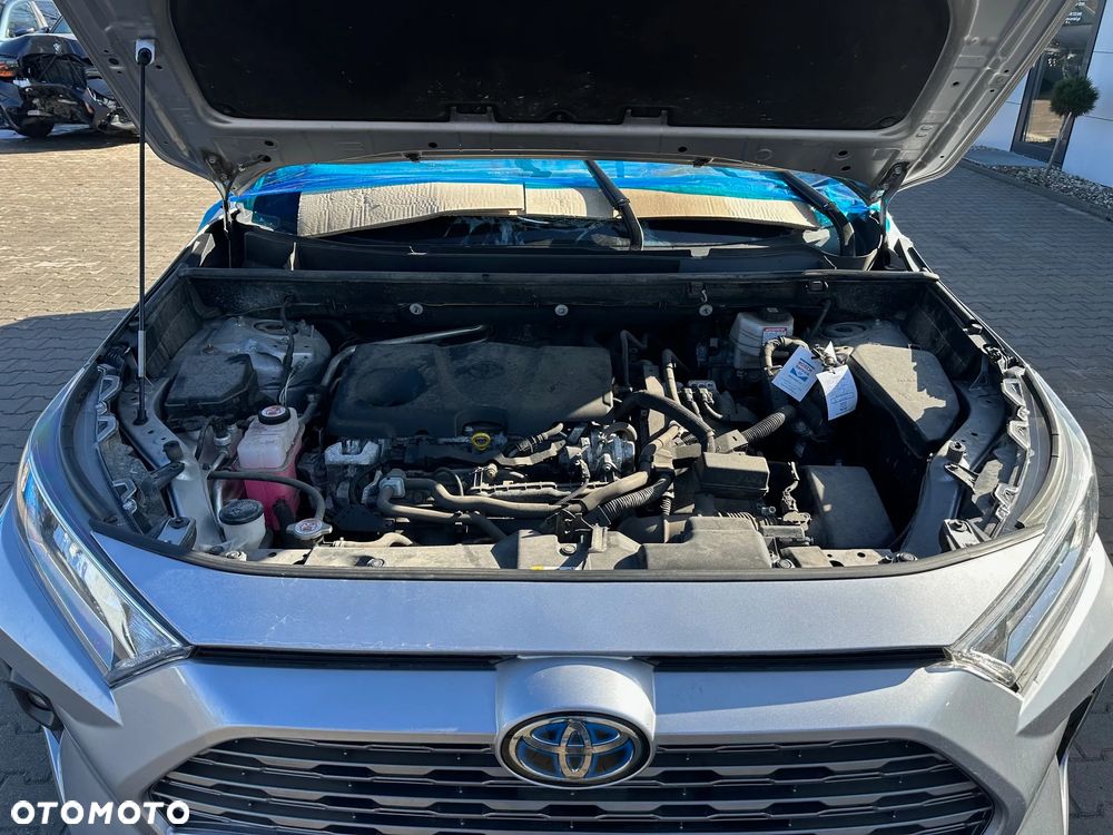 Toyota RAV4 - 11