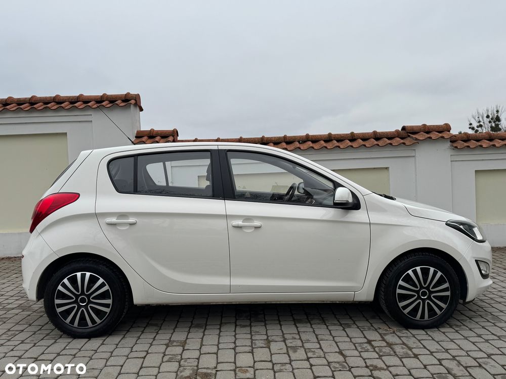 Hyundai i20 - 10
