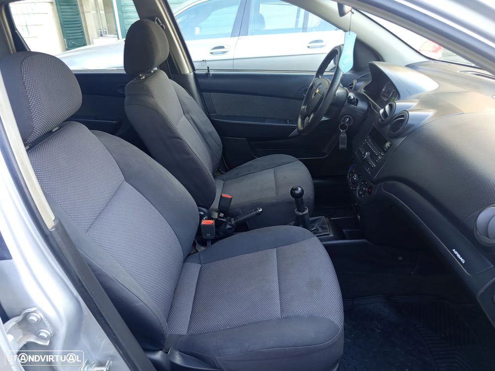 Chevrolet Aveo 1.2 LT Bi-Fuel - 26