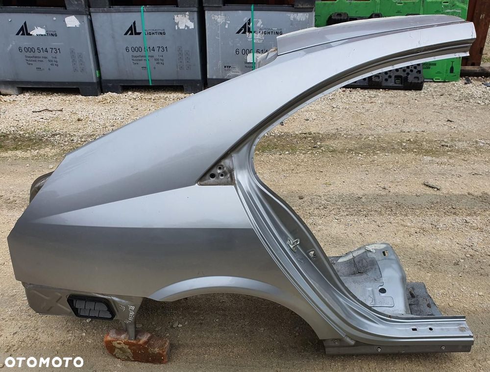 ĆWIARTKA BŁOTNIK PRAWY TYŁ NISSAN PRIMERA P12 LIFTBACK